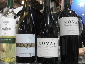 Emiliana Sauvignon Blanc, Adobe Gewürztraminer, Novas Syrah de casablanc e Novas Syrah-Morvèdre de Colchágua: vinhos de qualidade homogênea