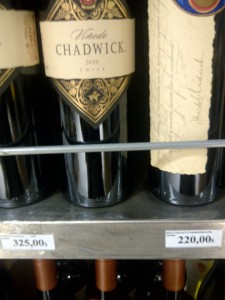 Aqui os preços no Aeroporto de Santiago - Chadwick e Seña