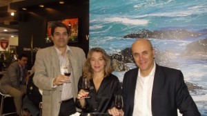 Jeriel, Alessandra Casolato (CH2A) e Alvaro Arriagada (Wines of Chile)