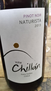 Delicioso vinho orgânico produzido no Vale de Itata produzido por um suíço radicado no Chile.