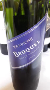 O campeão foi o Trapiche Broquel 2006 - o vinho além da excelente tipicidade não deu nenhum sinal de cansaço. MUito redondo e macio, sem notas herbáceas. Um tinto prazeroso.