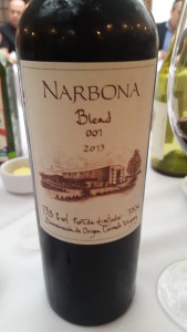 O Narbona blend teve desempenho surpreendente e de longe foi o vinho de melhor relação preço-qualidade