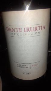UM blend em comemoração aos oitenta anos de vida do fundador da vinícola - Dante Irurtia é um blend cujas variedades não foram divulgadas, mas na qual a Tannat é a protagonista - levado por este redator